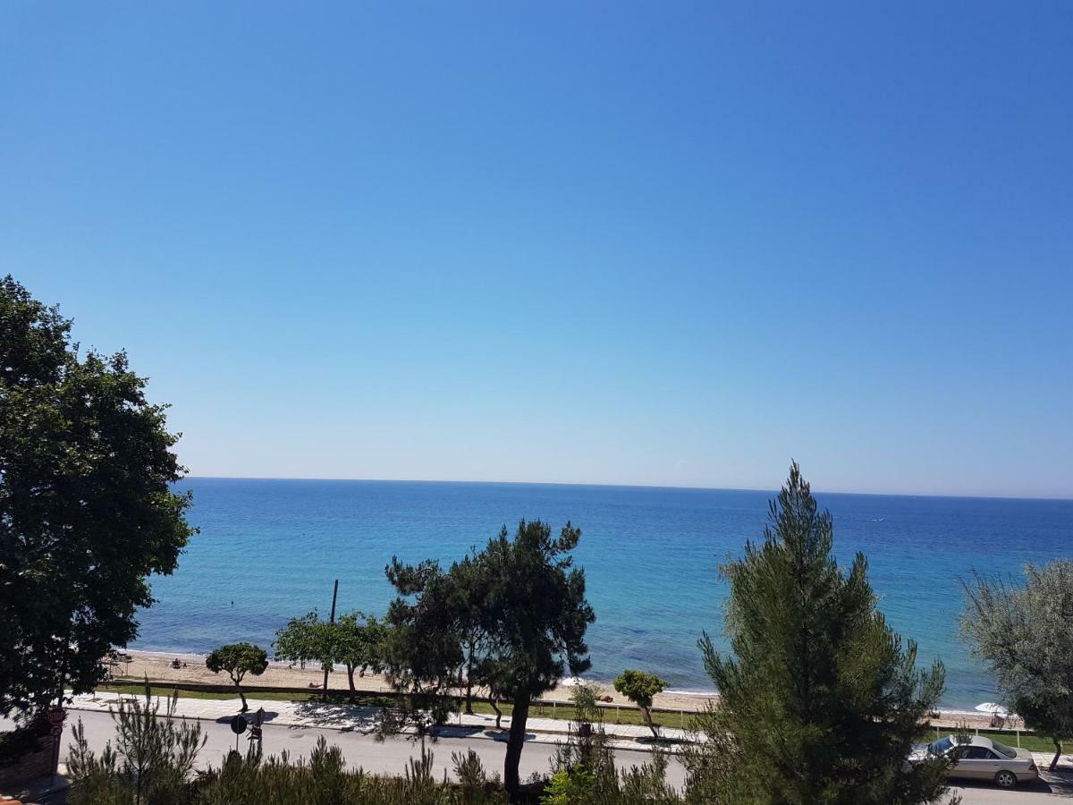 Estrella Rooms Nea Kallikrateia 外观 照片